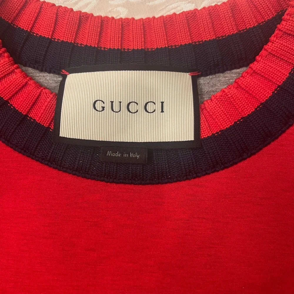 Gucci Floral Red Sweatshirt. Never worn. Size XS - Picture 3 of 5